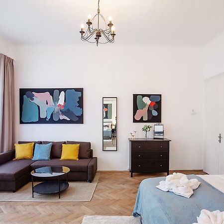 5Br 2Bath Family Apt 5Mins To Wenceslas Square Praga Exterior foto